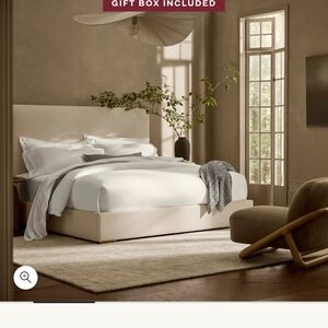 Luxurious White Bedding Set